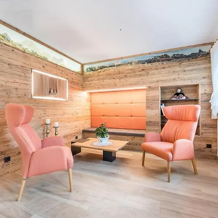 Apartment Haus Zur Vogelweide App 2 Dobbiaco